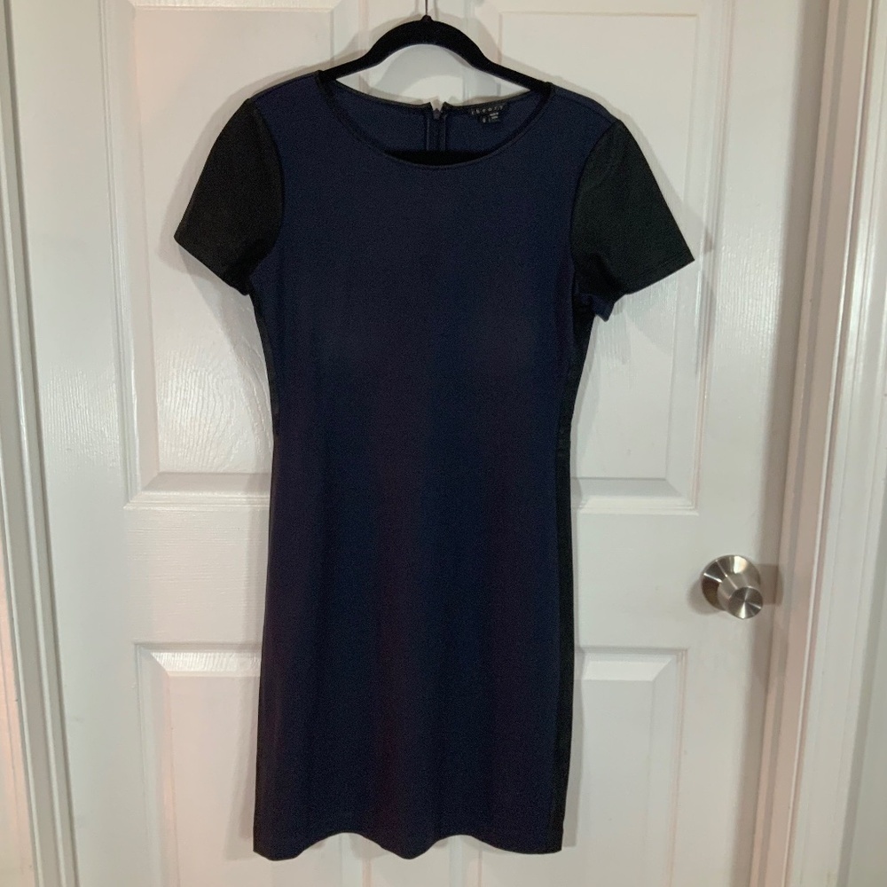 Theory Navy Lamb Black Trim Minimalist Dress Size 6